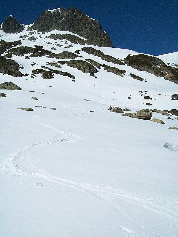 Vers 2000m : La neige devient plus lourde à l'approche du refuge... mais ça reste agréable à skier