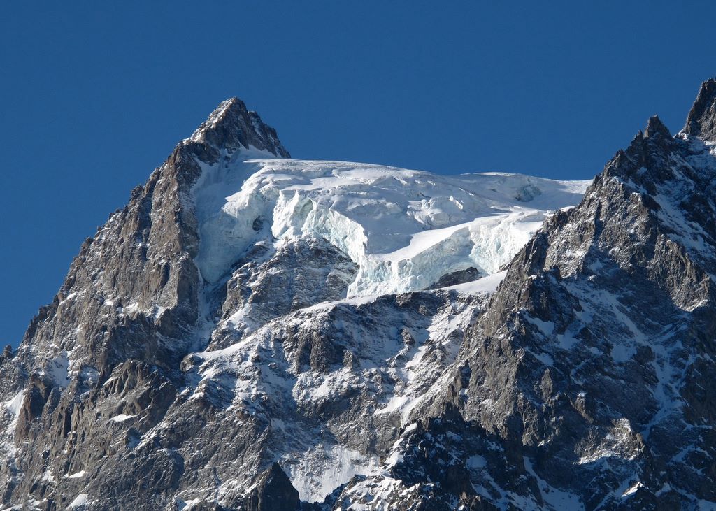 Tranche de sérac : Glacier du Pelvoux