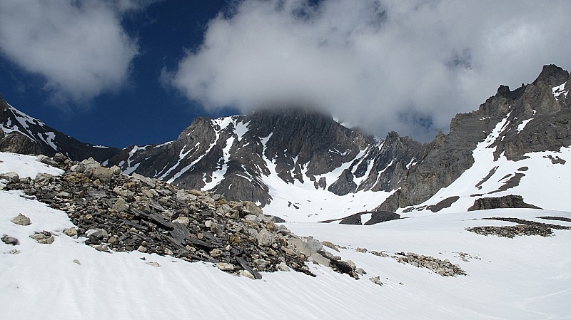 La dent. : Vu sur les deux couloirs.