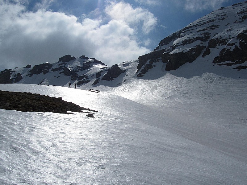 Tête Carrée : sous la crête de la Tour