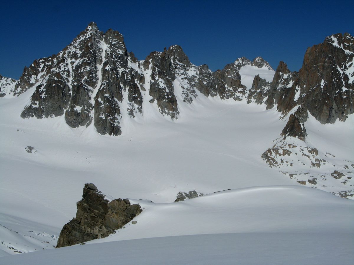 Grande Fourche : Grande Fourche, fenêtre de Saleina et l'aiguille du Tour au dessus