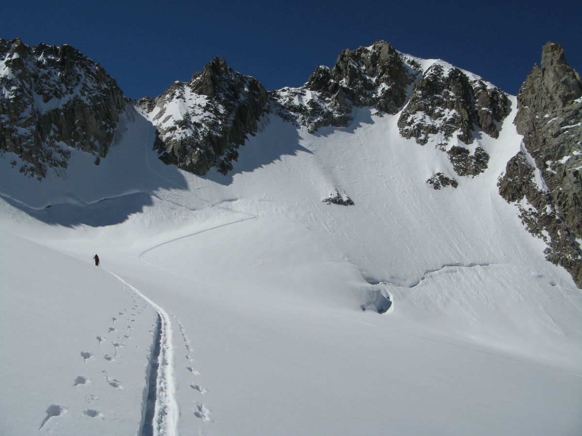 Grande Lui : le col de Saleina versant NE à gauche