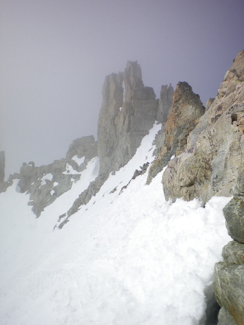 à la brèche des Chamois : tour de rocher