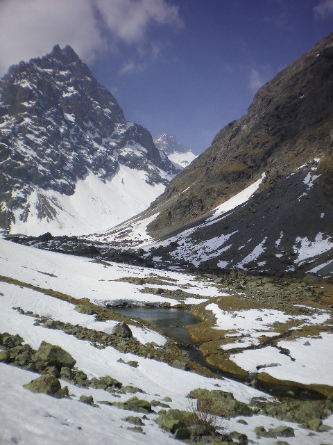 au loin : col du Clot des Cavales