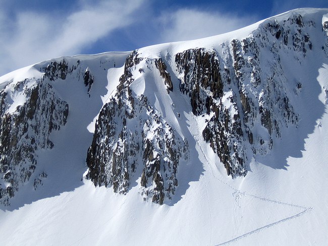 Fourvoyage : Au lieu de montée sur l'épaule avant le col du villonet, on est monté par ce couloir pour rattraper le coup de notre fourvoyage.