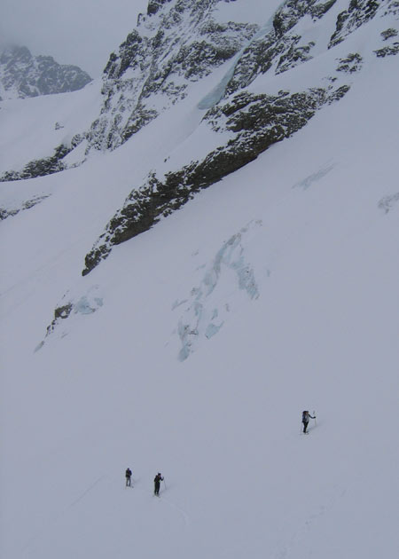 Glacier d'Entre-Pierroux : Chacun son tour au pied des petits séracs !
