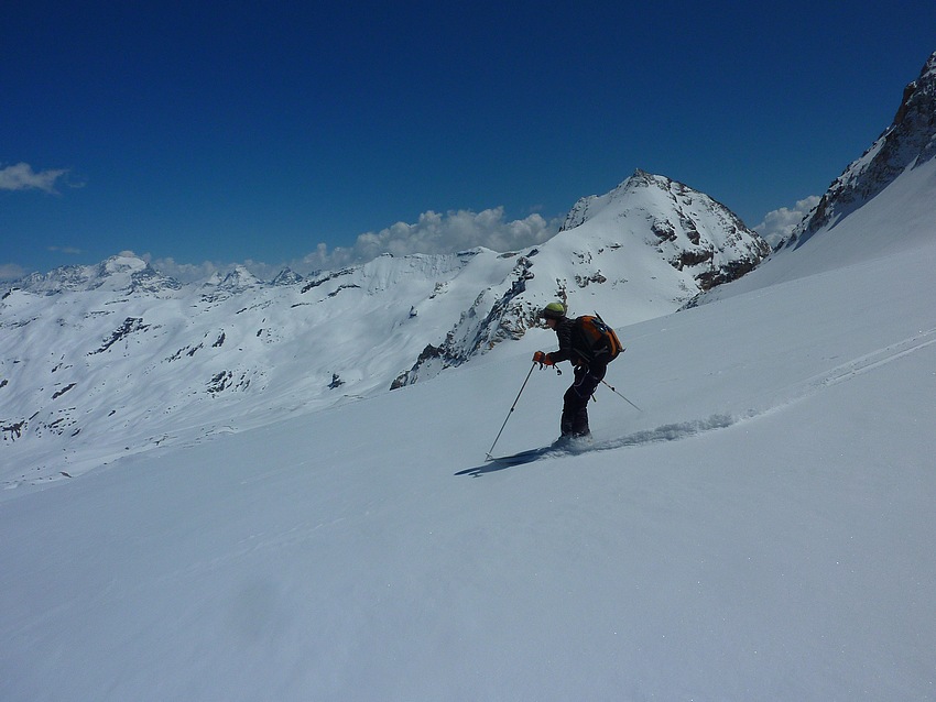 Bazel : Sev sur un petite poudre tranquille à skier