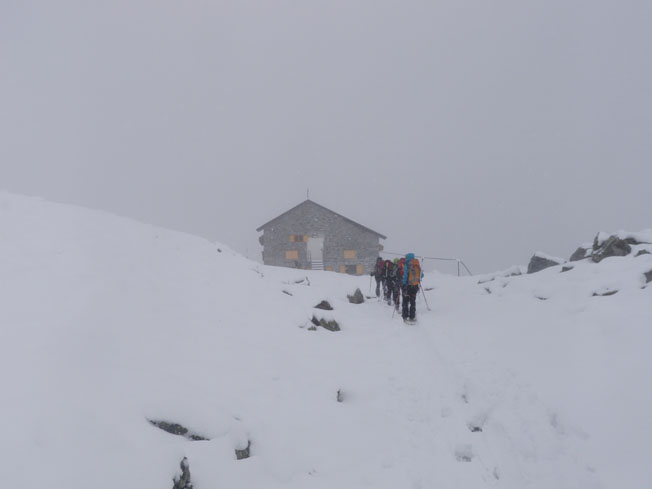 refuge  Pontese : la gardienne nous salue déjà!!
