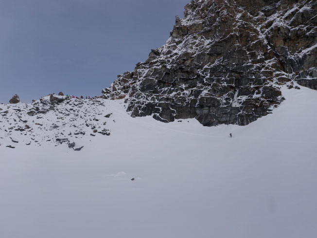 21 personnes : 4 abandons