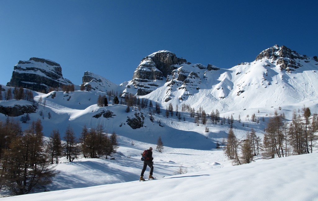 Les Tours du Lac : Direction la Petite Tour (à droite)