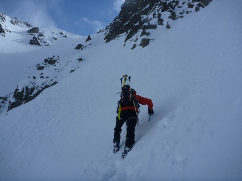 Diagonale du Ponset : Steph dans la longue traversée avant le sommet