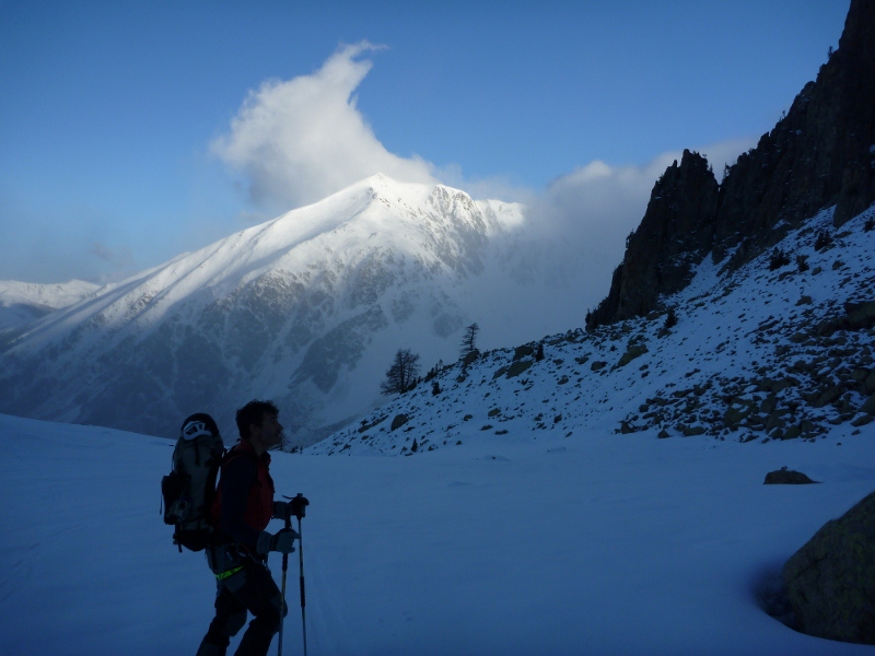 Diagonale du Ponset : Jolies couleurs matinales pendant la montée