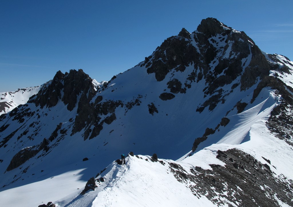 Le Col des Ugousses... : ...et la Roche Noire
