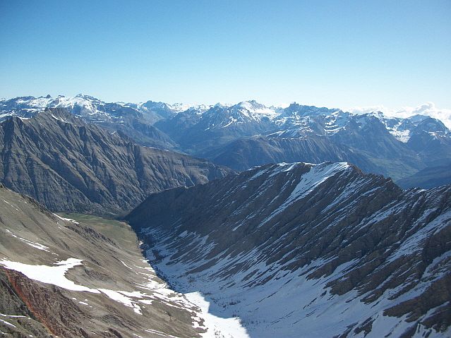 Vu du sommet sur vallon de Bér : bien sec