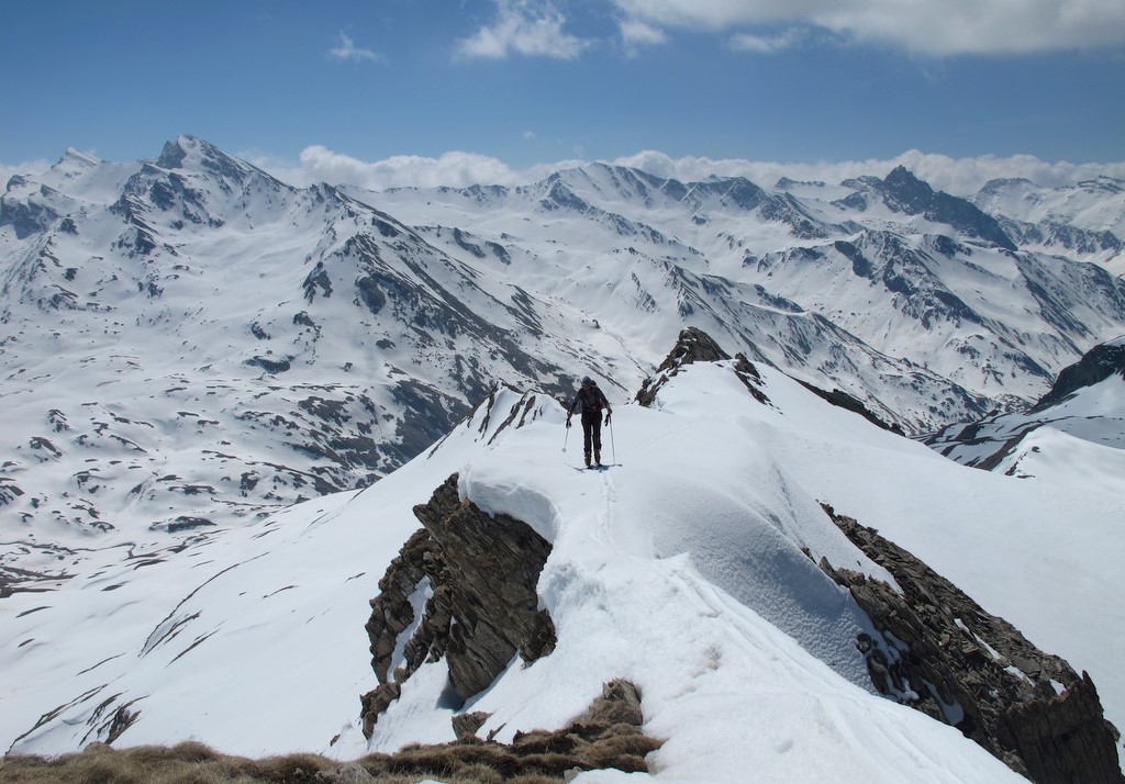 Arrivée au point 3056m... : ...entre les cols N et S du Cristillan