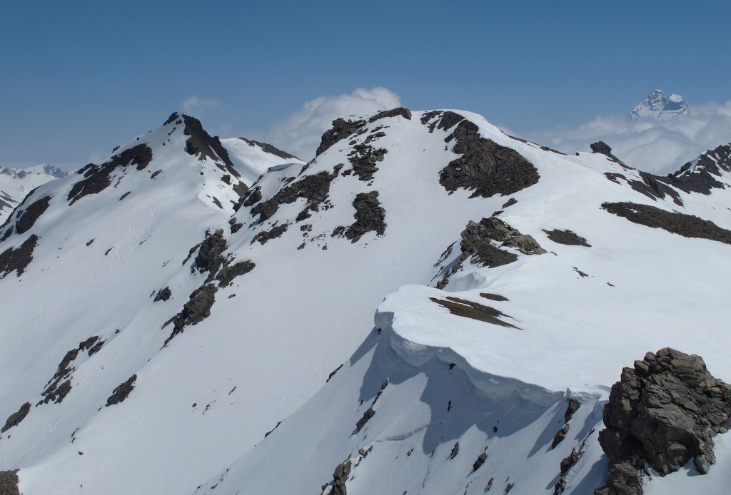 La Tête de Longet... : ...le sommet 3137m et le Viso