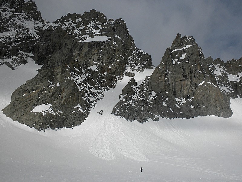cissou en approche : le couloir n'a qu'à bien se tenir....