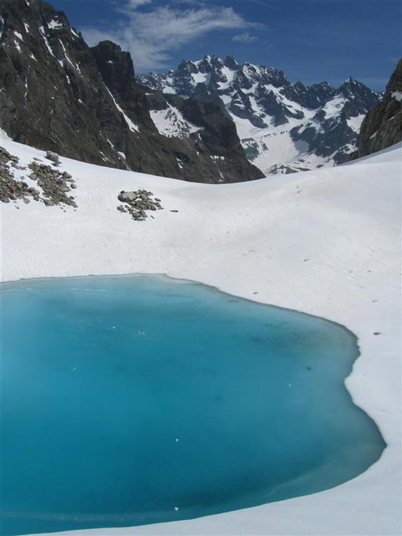 sur le Glacier Noir : lac de fonte