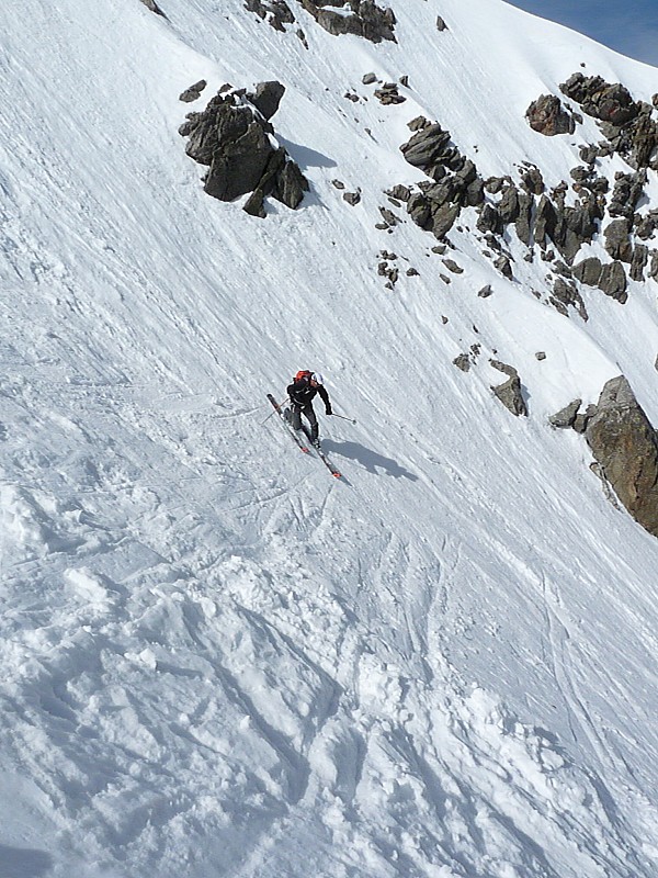 Thierry. : Dans le couloir.