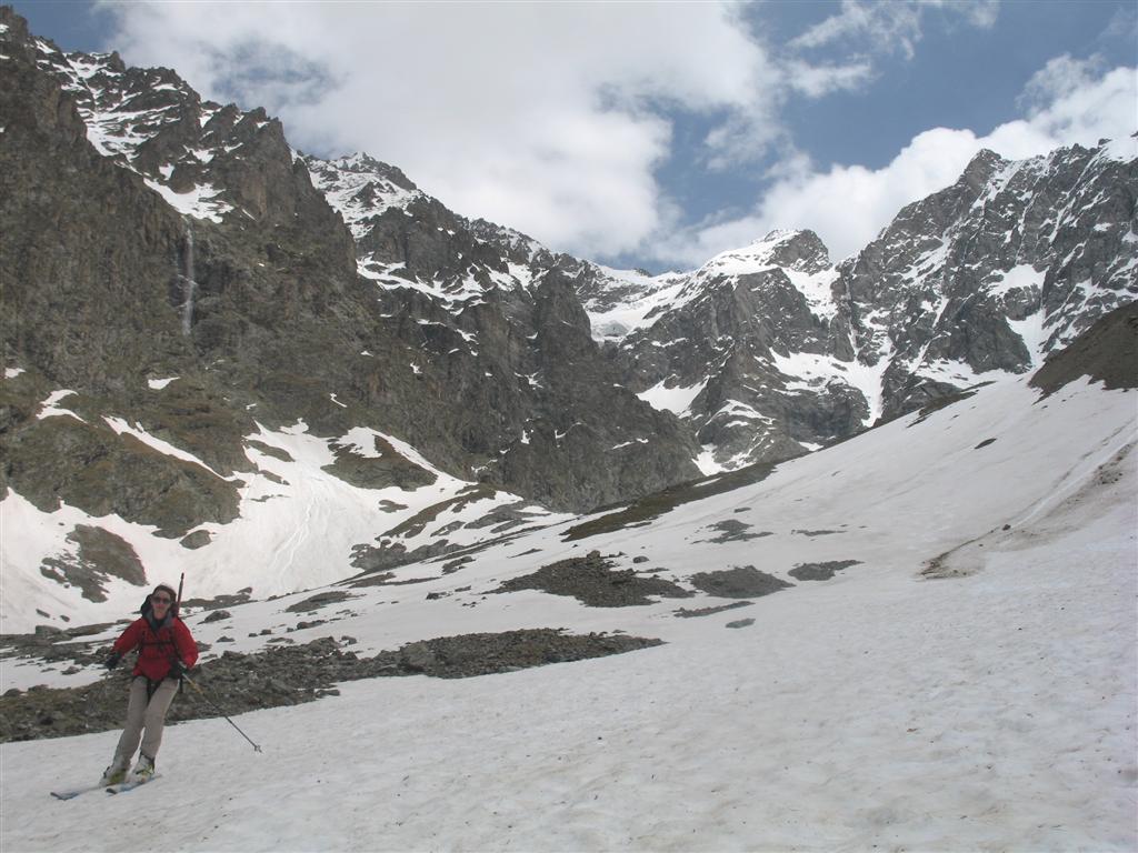 la brèche des Bans : versant Valgaudemar, photo du 21 mai 2009 à la descente de la brèche Philippe