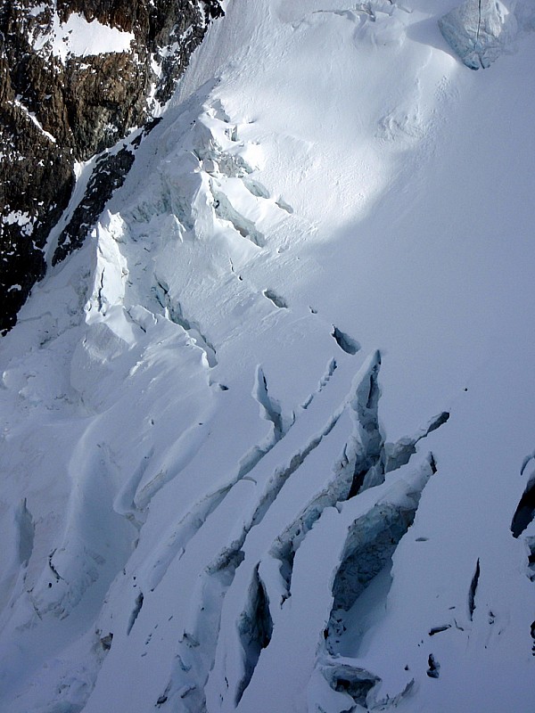 Seracs : La vue du refuge sur le glacier de l'Homme