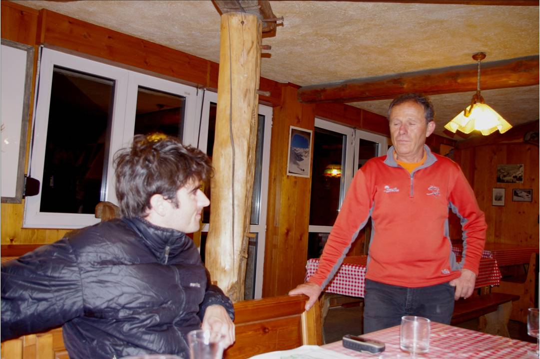 Se retrouver : Plaisir réitéré de retrouver Pierre-Georges BARREL, sa connaissance des lieux et de la culture du Val d'Aoste, sa discrétion et son amitié... et de la faire connaître aux jeunes pousses de skitour!!!