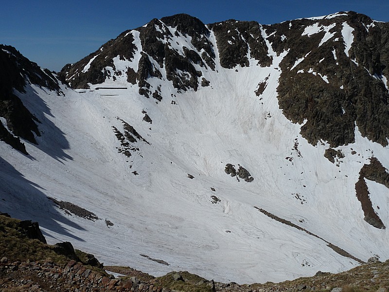 Le col de Cerise. : Et la cime de la Léche.