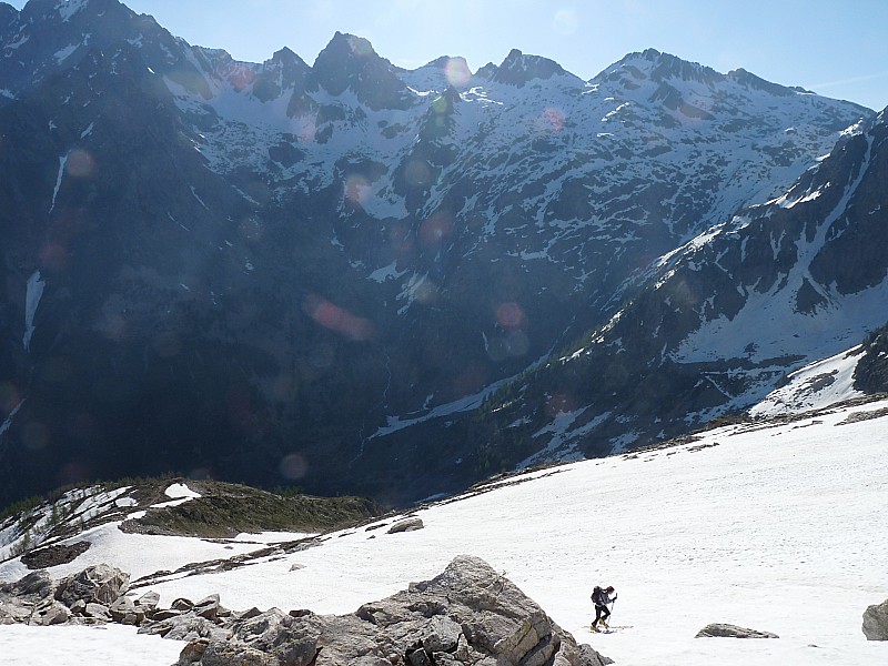 Montée. : Devant le massif de l'Argentera.