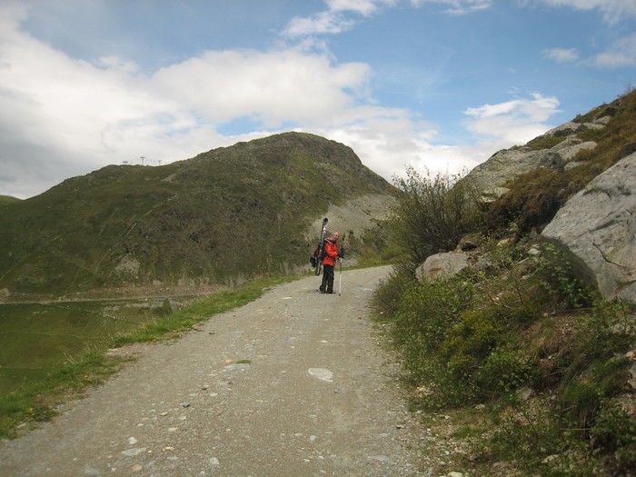 Fin du portage : Retour au col après un long portage...