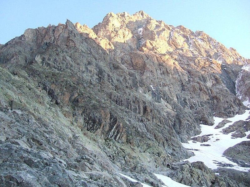 col des avalanches : Ecrasant ce pilier sud!