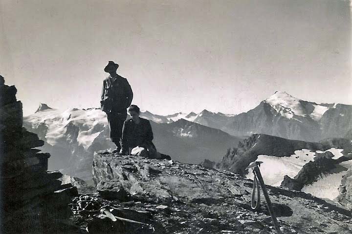 Charbonnel 1930 : La Pointe Charbonnel et l'Albaron en 1930... La jonction glaciaire Charbonnel / Grala... encore existante!!!