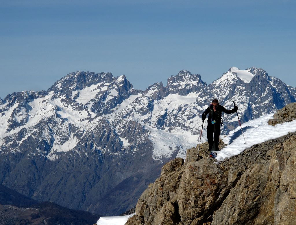Les hauts sommets des Ecrins : Ailefroide, Sans Nom, Pelvoux