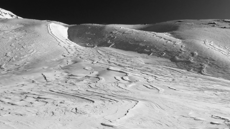 2500m : La combe W de Gipière passée au Scanner, le vent a fossilisé les anciennes traces