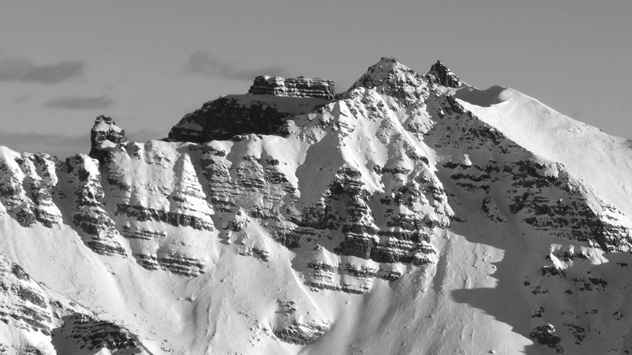 2680m : Zoom sur Fort Carra