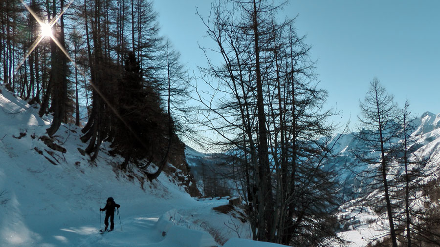 2100m : Paysage hivernal enfin !