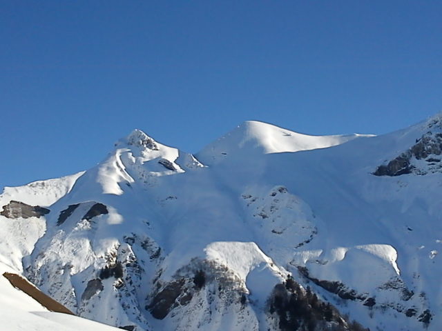 Mont de la coche : Bien charge.
