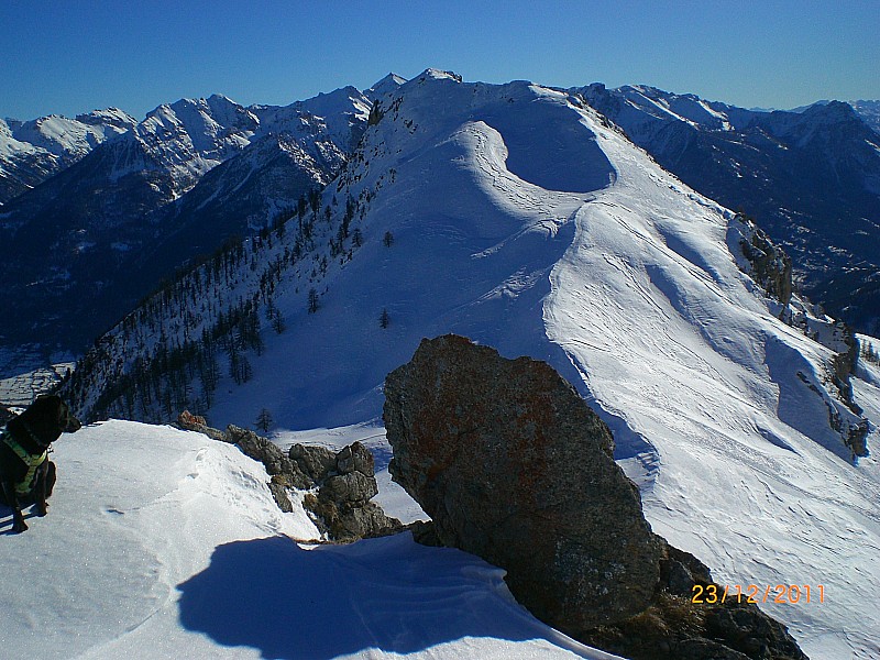 Croix d'Aquila : La Croix d'Aquila vue depuis la Roche Jaune
