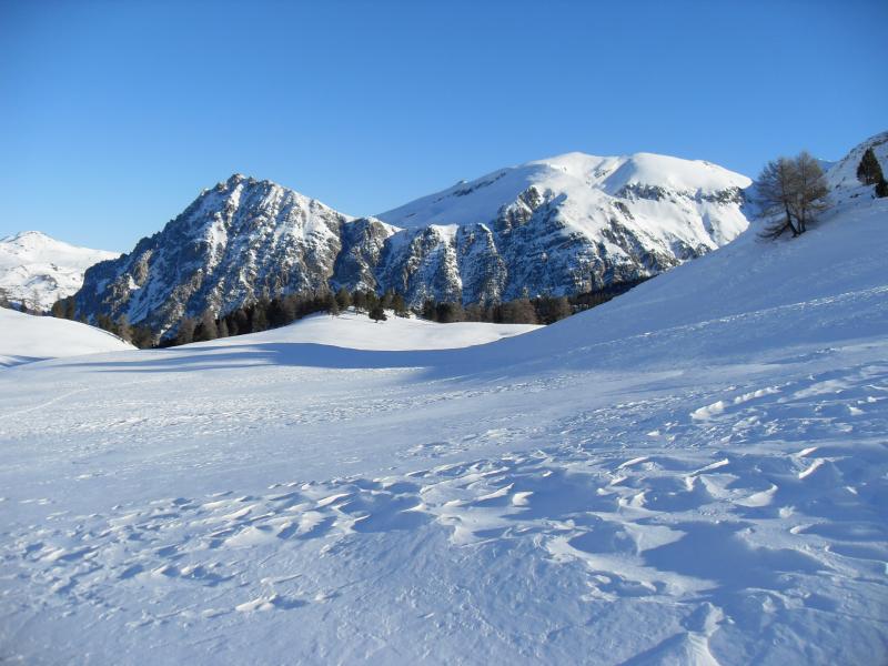 plateau des chalets : vue sur le Lasseron et la Charvie