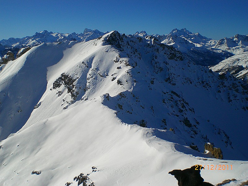 Rocher de Barrabas : Du Rocher de Barrabas vue sur le sommet du Guiau devant le massif des Ecrins.
