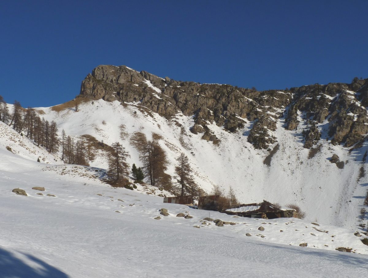 Cabanes de Pré Grand : Et le Peyron derrière