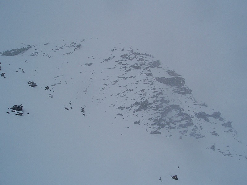 Couloir SW : Avec une visibilité pareille, pas évident d’enchainer 3 virages corrects!
