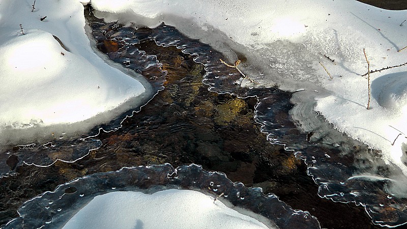 2100m : festons de glaces