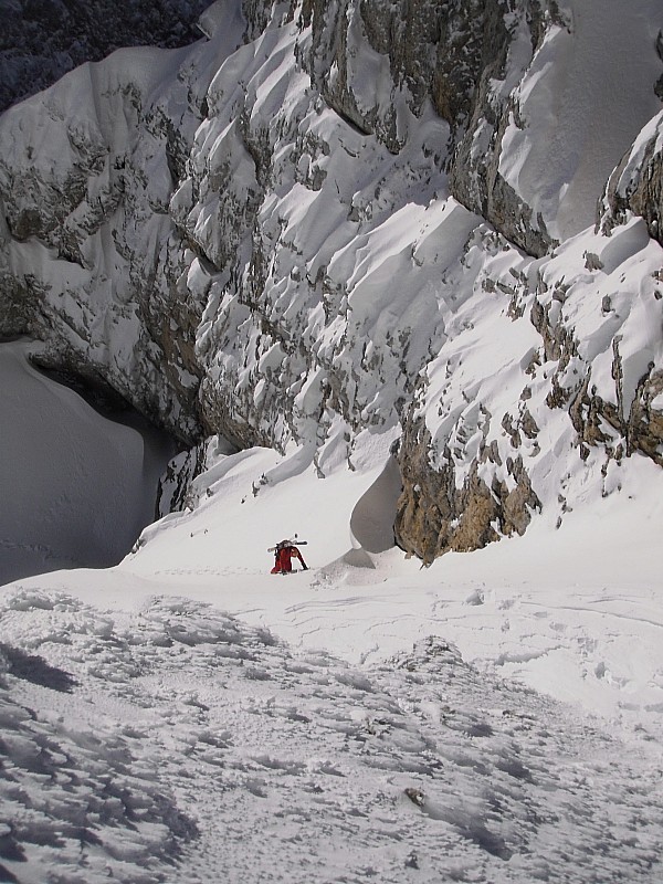 fin du couloir : pris une vingtaine de metres de la sortie du couloir