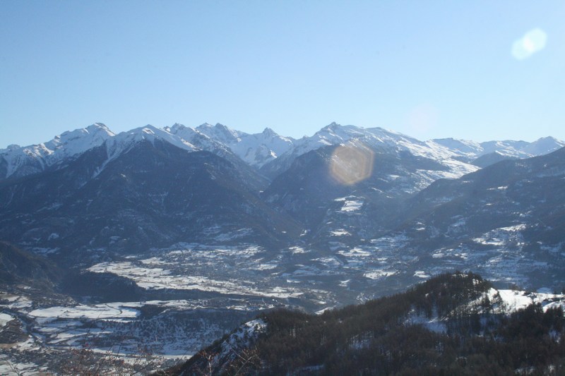 Panorama du Guillestrois : de gauche à droite: pointe de Saume, Font Sancte, les Couniets.
