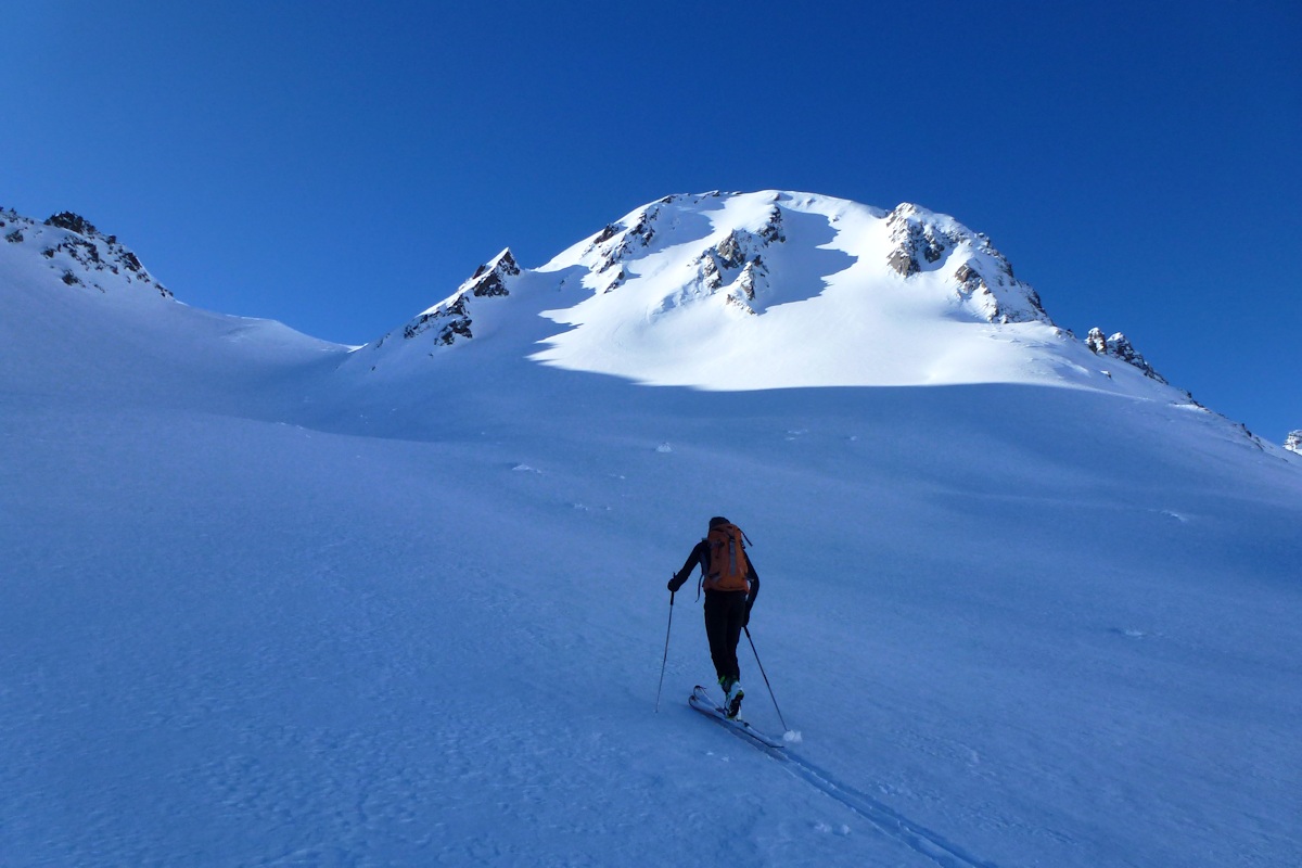 Approche du col de la Lavoire : Sous le Gros Rocher.