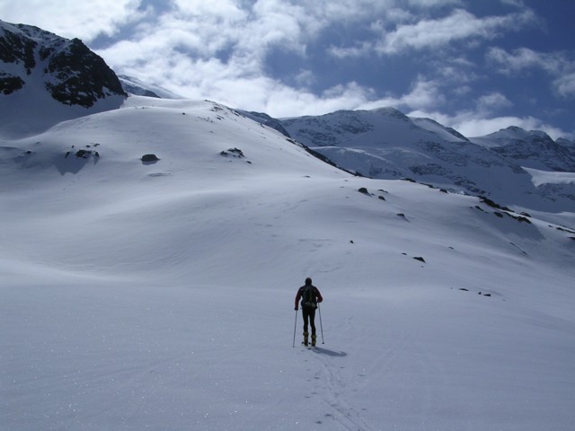 Col du Vallonet : C'est ici que l'on découvre le glacier du Génépy et que l'on commence à attaquer l'arête ouest
