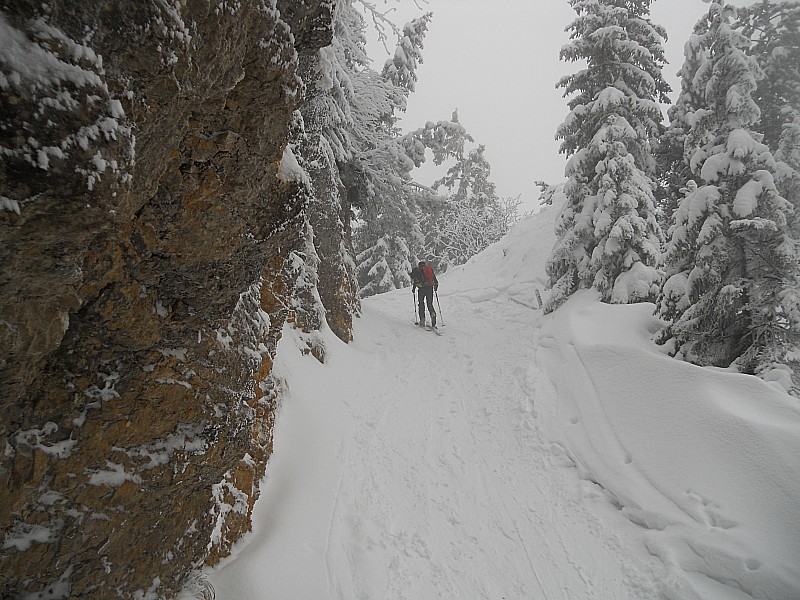 trou de la pierre : sortie par mauvais temps, jour blanc