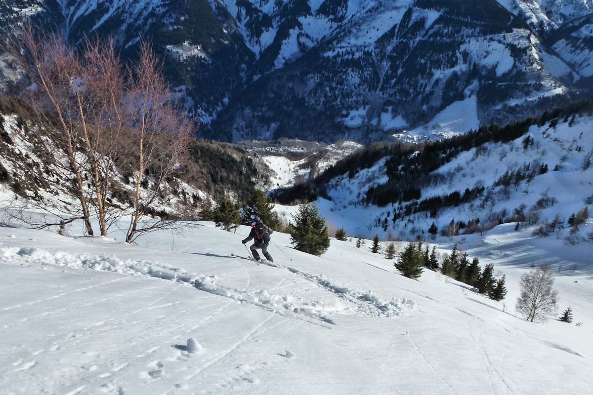 Bas de la Combe : Neige désormais bien lourde.