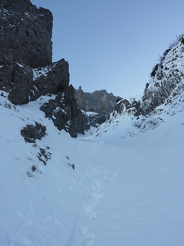 Grand Bargy : Dans la cheneau après le premier ressaut : ambiance austère