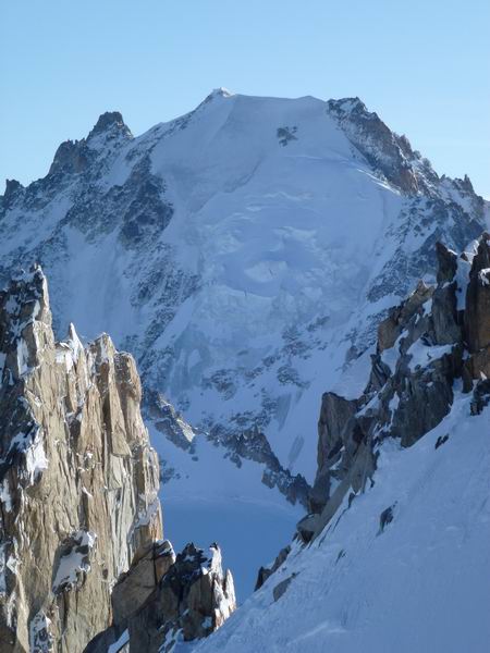 Aiguille du Tour : Face Nord de l'Aiguille d'Argentière au zoom.
C'est sec ...